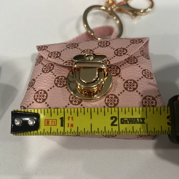 👛Pink and Black Miniature Coin purse - Picture 9 of 16